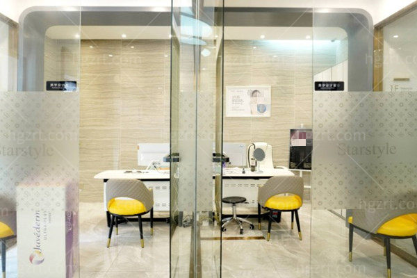 桂林星范医疗美容门诊部面诊室 桂林星范医疗美容门诊部面诊室